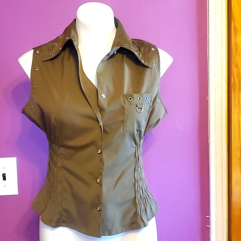 Sleeveless Top